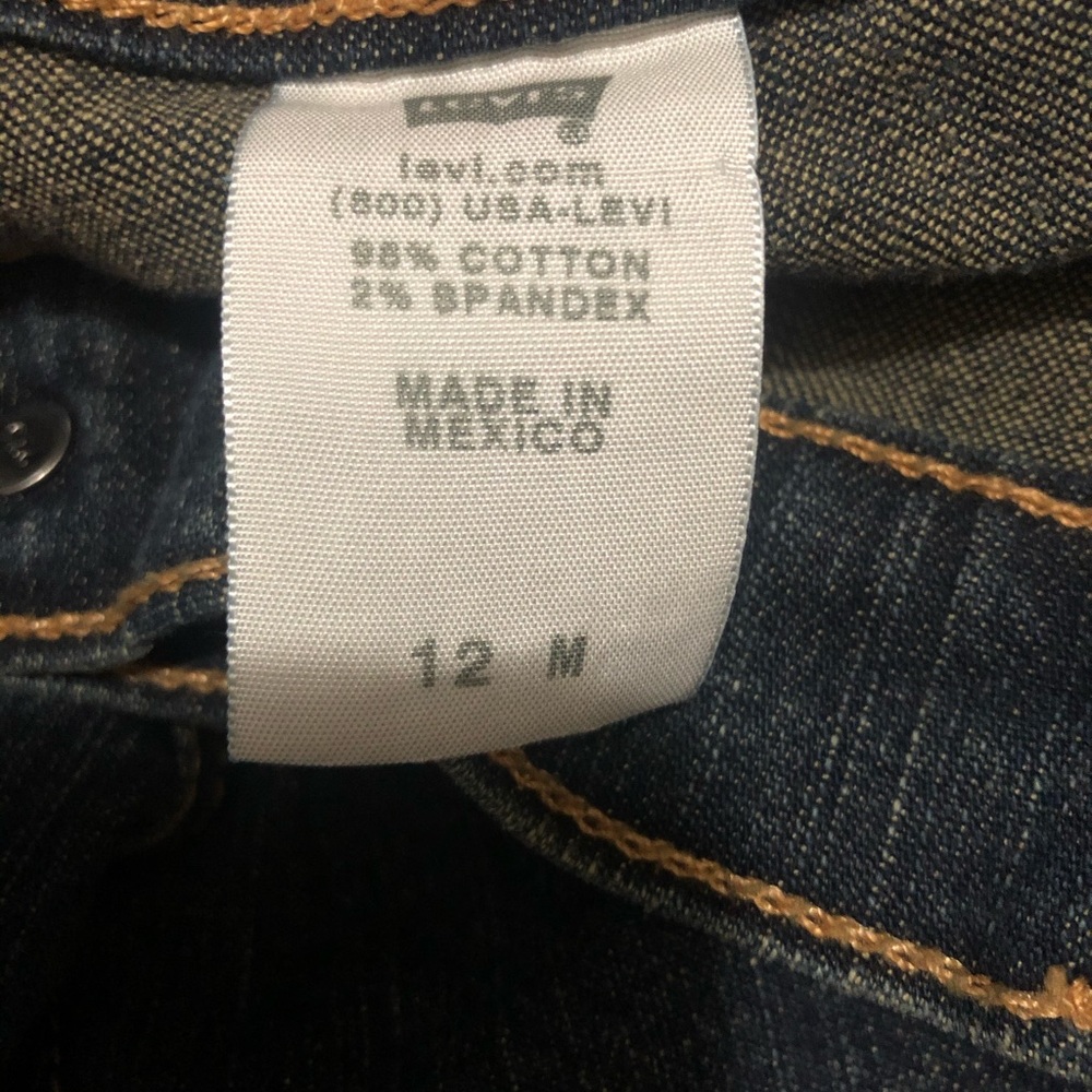 Levi’s - Picture 4 of 4